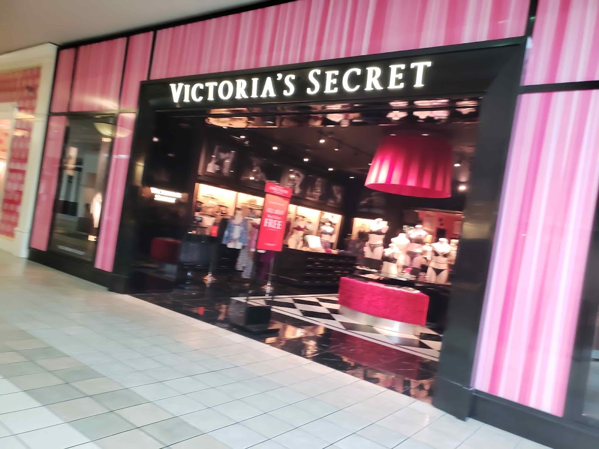 Victoria's Secret storefront